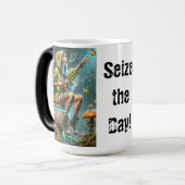 Cyberpunk-Mädchen im Pilz Verwandlungstasse (Vorderseite Links)