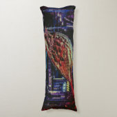 Cyberpunk Sparrow in Neon Cityscape Seitenschläferkissen (Vorderseite Vertikal)