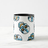 Cyborg-Pixel-Schädelmuster Tasse (Zentrum)