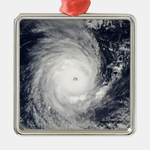 Cyclone Adeline-Juliet bewegt West Silbernes Ornament