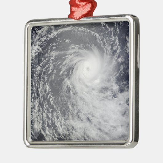 Cyclone Anja über den südlichen Indischen Ozean Ornament Aus Metall (Links)