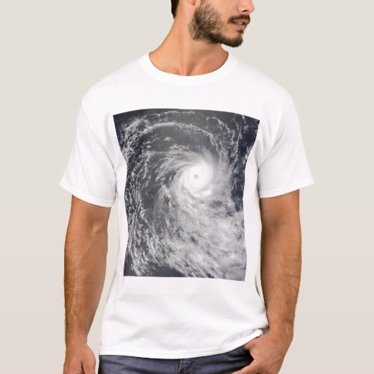 Cyclone Anja über den südlichen Indischen Ozean T-Shirt (Vorderseite)