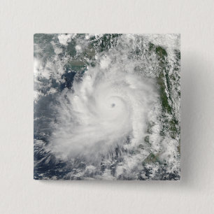 Cyclone Giri zieht über Burma Button