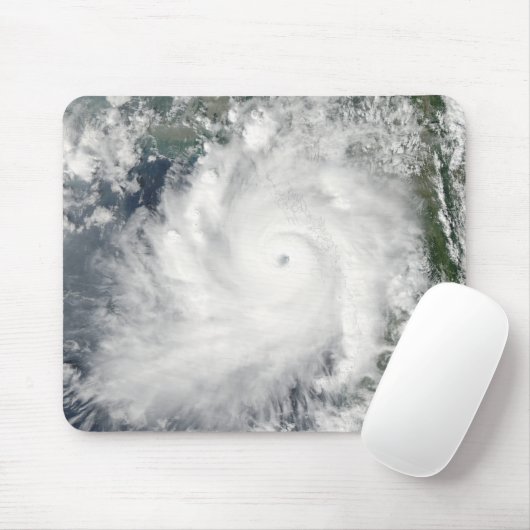 Cyclone Giri zieht über Burma Mousepad (Mit Mouse)