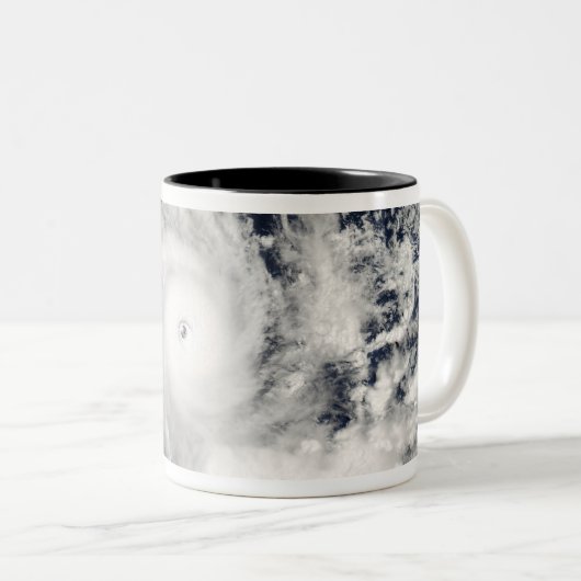 Cyclone Ingrid Zweifarbige Tasse (VorderseiteRechts)