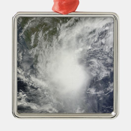 Cyclone Jal Silbernes Ornament (Vorne)