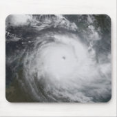 Cyclone Monica im Südpazifik Mousepad (Vorne)