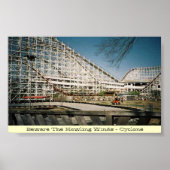 Cyclone Poster (Vorne)