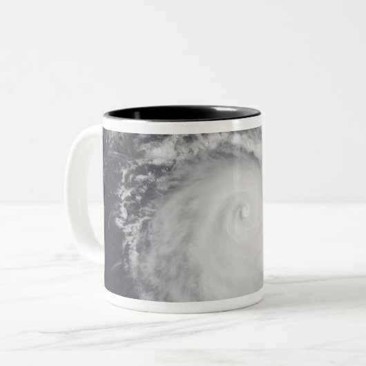 Cyclone Zoe im Südpazifik Zweifarbige Tasse (Vorderseite Links)
