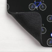Cykologe blaues Fahrrad auf schwarz Mousepad (Ecke)