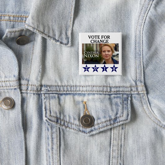 Cynthia Nixon 2018 Button (Beispiel)
