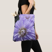 Cyren Tasche (Von Nahem)