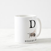 "D" Digger Bee Coffee Tasse (VorderseiteRechts)