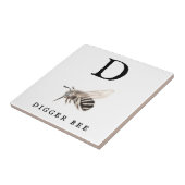 "D" Digger Bee Fliese (Seite)