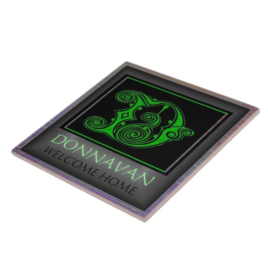 D Monogramm mit Name und "Welcome Zuhause"-Datei Fliese (Seite)
