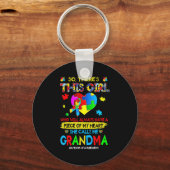 Da ist dieses Mädchen, das sie mich Oma Autismus A Schlüsselanhänger