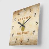Daaang You Pine Wall Clock Quadratische Wanduhr (Winkel)