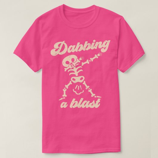 Dabbing a Blast Funny Skeleton Furz Joke T-Shirt (Design vorne)