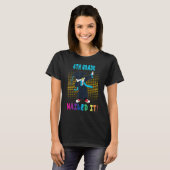 Dabbing Abschluss Junge 6. Klasse Nails It Funny T-Shirt (Vorne ganz)