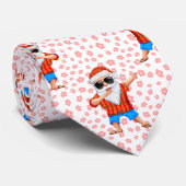 Dabbing Beach Santa Claus in einem Aloha Shirt mit Krawatte (Gerollt)