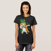 Dabbing Beagle Leprechaun St Patricks Day T-Shirt (Vorne ganz)