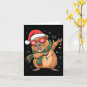 Dabbing Capybara Christmas Santa Hat Funny Holiday Karte (Gelbe Blume)