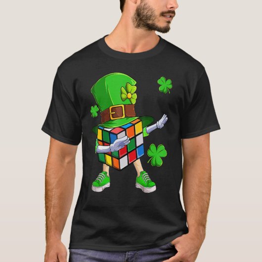 Dabbing Cube Speed Cubing Math Puzzle St Patrick D T-Shirt (Vorderseite)