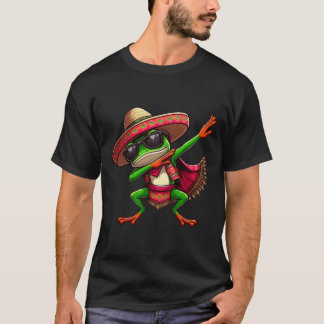Dabbing Frog Sungles Sombrero Poncho Cinco De Mayo T-Shirt