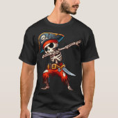 Dabbing Skeleton Pirate Halloween Kids Pirate T-Shirt (Vorderseite)