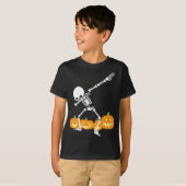 Dabbing Skeleton Pumpkin Field Halloween Spooky T-Shirt (Vorne ganz)