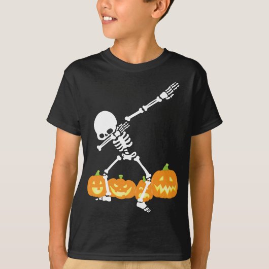 Dabbing Skeleton Pumpkin Field Halloween Spooky T-Shirt (Vorderseite)
