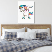 Dabbing Unicorn Leinwanddruck (Insitu (Schlafzimmer))