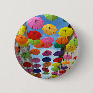 Dach aus Regenschirmen Button