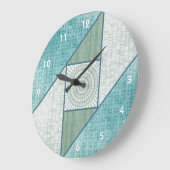 Dachboden-Fenster-Steppdecken-Muster-Minzen-Grün Große Wanduhr (Winkel)