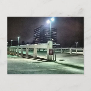 Dachparkstruktur bei Nacht - HDR. Postkarte