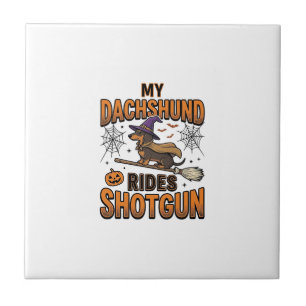 Dachshund Halloween Hexenbesen fährt Shotgun-Shirt Fliese