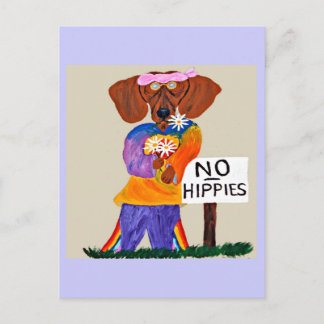 Dachshund-Hippie an Schild 'Keine Hippies' Einladungspostkarte