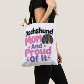 Dachshund-Mama und stolz darauf Tasche (Von Nahem)