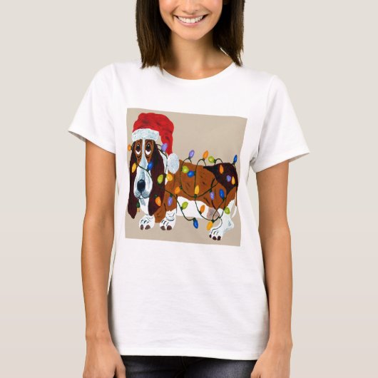 Dachshund verwirrt in den Weihnachtslichtern T-Shirt (Vorderseite)