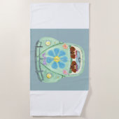  Dachshunds in a Hippie Car Strandtuch (Vorderseite)