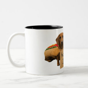 Dackel als Hot Dogs verkauft Zweifarbige Tasse