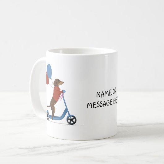Dackel auf Roller mit Ballons Kaffeetasse (Vorderseite Links)