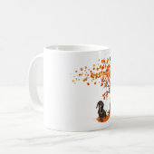 Dackel Dackel im Herbst und Herbst Kaffeetasse (Vorderseite Links)