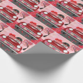 Dackel Dog Autofahren Auto mit Herz Valentin Geschenkpapier (Ecke)