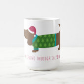 Dackel durch den Schnee-Cartoon-Kaffee Kaffeetasse (Mittel)