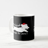 Dackel durch die Weihnachtsfeiertage Kaffeetasse (Vorderseite Links)