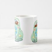 Dackel-Hippies in ihrem Blumen-Liebe-Mobile Kaffeetasse (Mittel)