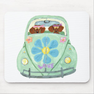 Dackel-Hippies in ihrem Blumen-Liebe-Mobile Mousepad