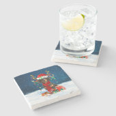 Dackel Hund im Schnee mit Weihnachtsgeschenken Steinuntersetzer (Seitenansicht)