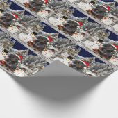 Dackel Hund in Schnee Weihnachtshut Geschenkpapier (Ecke)